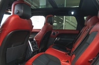 Land Rover Range Rover Sport P400 HST 2021: - Extérieur métallisé gris CARPATHIAN avec intérieur en... (image 7)