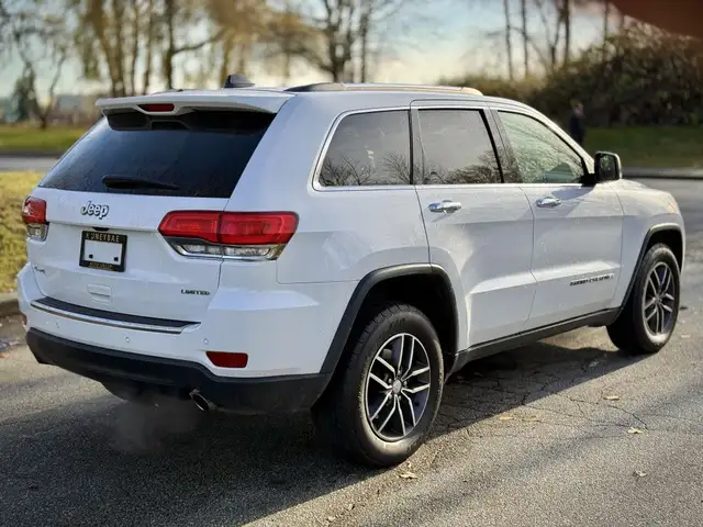 2017 Jeep Grand Cherokee Limited 4WD in Cars & Trucks in Delta/Surrey/Langley - Image 6