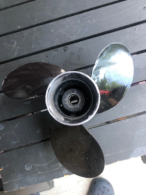 LIKE NEW BOAT MOTOR PROP FOR 15 HP MERCURY 4 STROKE90. Powerboats
