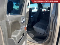 The 2014 GMC Sierra 1500 SLE 4WD Double Cab Standard Box combines bold GMC styling, proven V8 power,... (image 8)