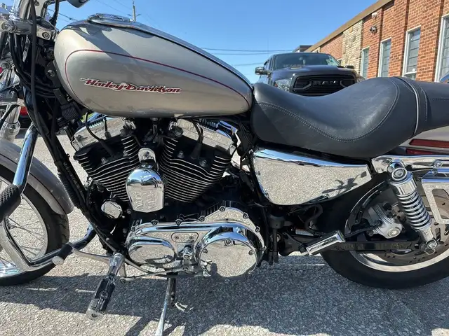 2007 Harley-Davidson Sportster ~ SPORTSTER XL1200 CUSTOM ~ COOL  in Street, Cruisers & Choppers in City of Toronto - Image 18