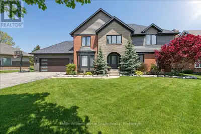 Set in West Montrose, steps from the Grand River and the historic Covered Bridge, this 6-bedroom, 4-...