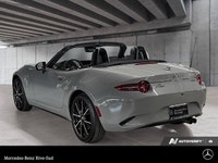 Engine: Moteur à 4 cylindres 2.0l L/100Km City: 9.0 L/100Km Hwy: 7.0 Safety Equipment Contrôle élect... (image 2)