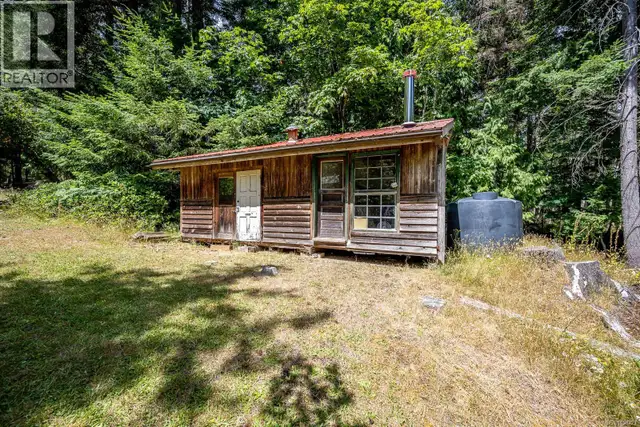 9900 Greenhill Rd Denman Island, British Columbia in Houses for Sale in Comox / Courtenay / Cumberland - Image 32