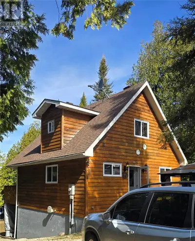 Waterfront property on beautiful Lake Manitou on Manitoulin island. 198 Rosewood Lane in Sheguiandah...