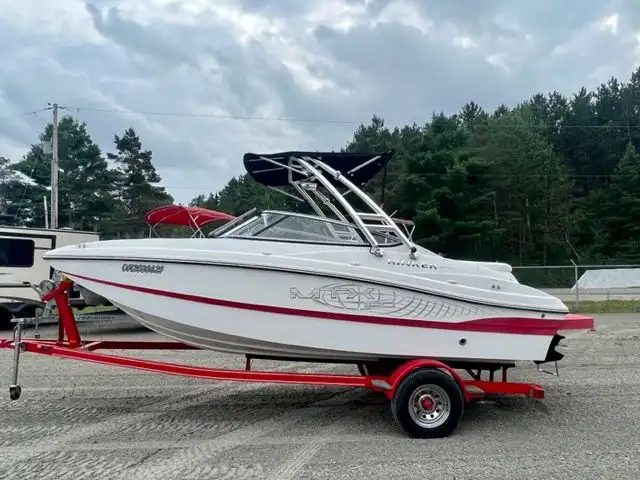 2010 19' RINKER MTX BOWRIDER WAKEBOARD BOAT in Powerboats & Motorboats in Peterborough - Image 6
