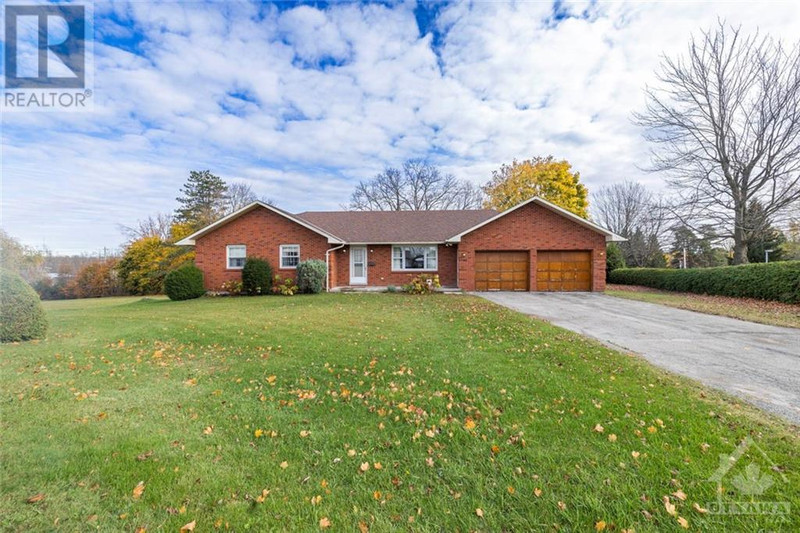 20 HILLTOP CRESCENT Kemptville, Ontario Houses for Sale Ottawa Kijiji