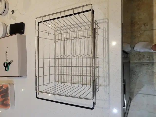 Dish Drying Rack in Kitchen & Dining Wares in Markham / York Region - Image 2