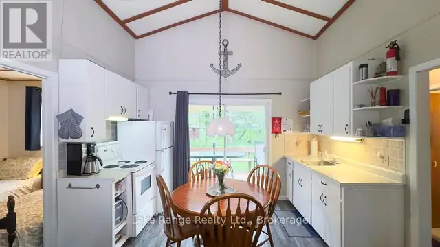 260 HURON STREET E Huron-Kinloss, Ontario63006662644481121