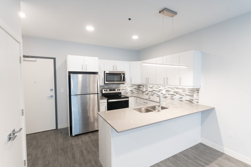 Bella Vista Luxury Living 1Bedroom Available Now! Long Term Rentals