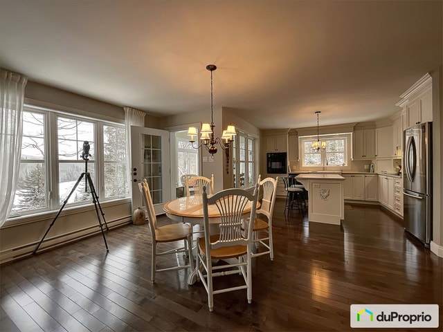 $899,999 - 2 Storey for sale in Morin-Heights — photo 1