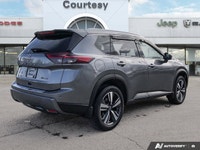 One Owner | Clean Carfax | Leather | Panoramic Moonroof Ready for your next adventure or daily commu... (image 5)