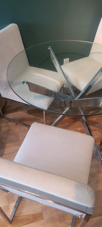 Glass table chairs