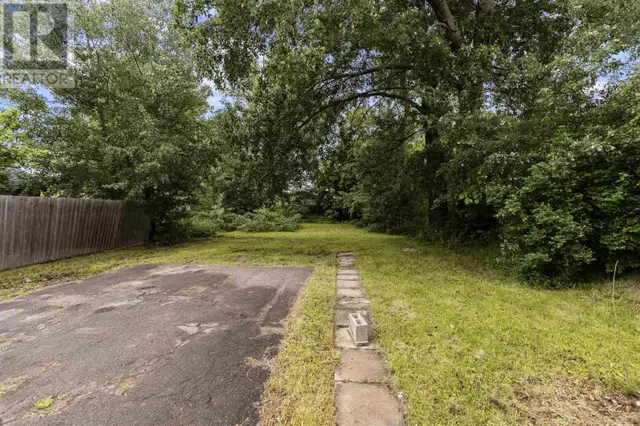 561 Wellington ST W Sault Ste. Marie, Ontario in Houses for Sale in Sault Ste. Marie - Image 6