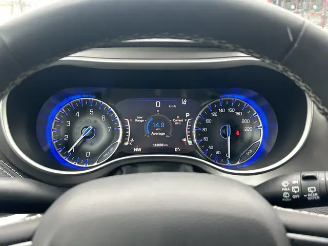 2023 Chrysler Pacifica Touring L AWD4329205524024627218