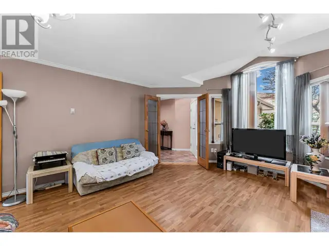 6 8151 GARDEN CITY ROAD Richmond, British Columbia62864381390338124