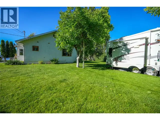 9 Harbour Key Drive Osoyoos, British Columbia in Houses for Sale in Penticton - Image 21