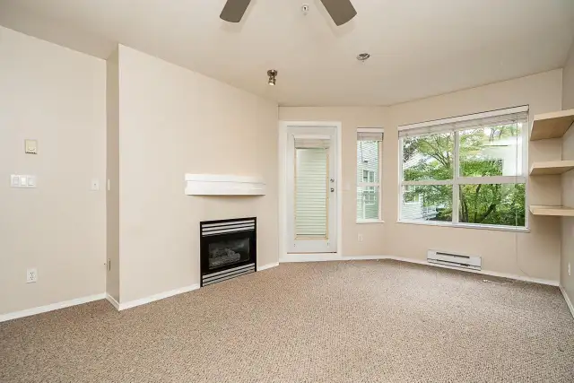 201 10186 155 STREET Surrey, British Columbia in Condos for Sale in Delta/Surrey/Langley - Image 9