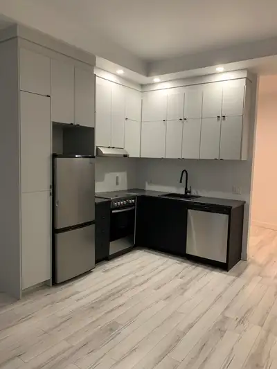 À louer : Loft Port Dauphin 1 -10 de l'Ancien Chantier, Québec Occupation 1er juillet 2025! Attraits...