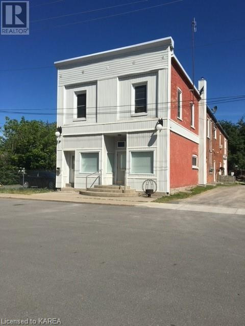 329 EDMON Street Deseronto, Ontario in Houses for Sale in Trenton - Image 2