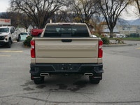 2022 Chevrolet Silverado 1500 LT Trail Boss No Accidents Ready for action and built to impress this... (image 5)