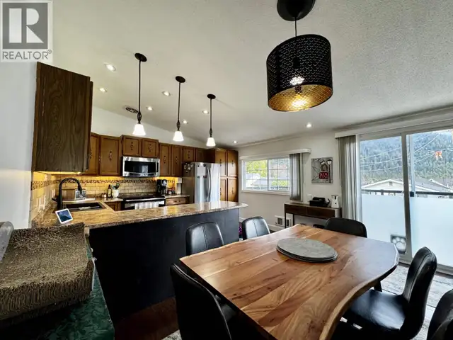 284 CRESTVIEW DRIVE Prince Rupert, British Columbia in Houses for Sale in Prince Rupert - Image 9