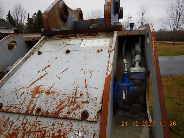 TERMINATOR TX750 75,000 ft-lb  QUARRY-DEMOLITION HAMMER/BREAKER in Heavy Equipment in City of Halifax - Image 31
