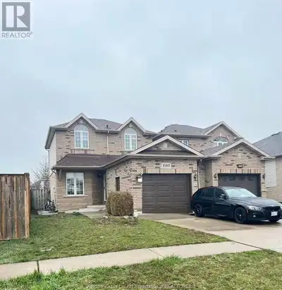 1010 SILVERDALE Windsor, Ontario