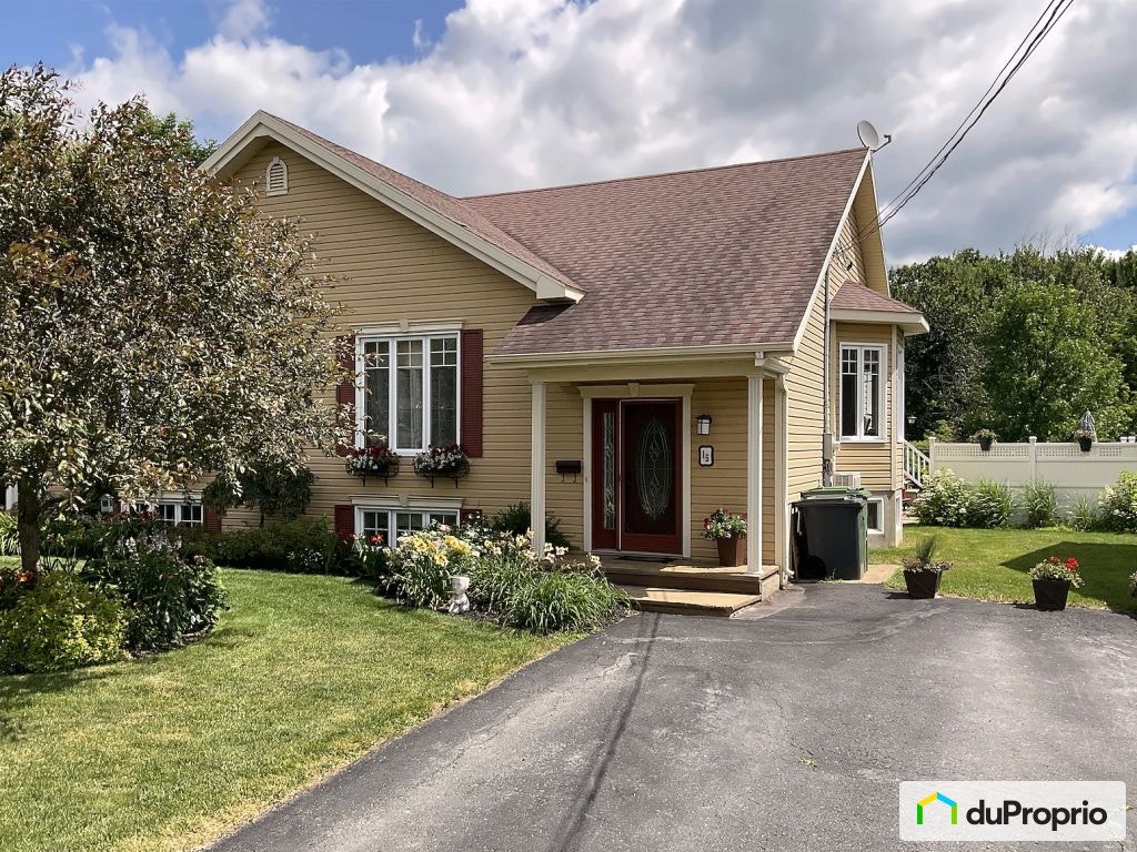 $397,500 - Semi-detached for sale in Victoriaville — photo 1