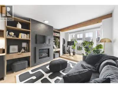 Welcome to The Alda, a stylishly renovated 1 bed + den loft in the heart of Yaletown. Offering 677 s...