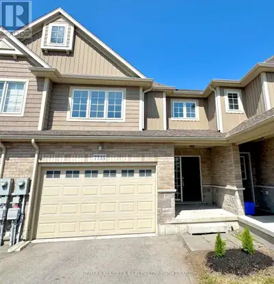 Modern Townhouse in a Family-Friendly Subdivision!Welcome to this beautiful townhouse located in a v...