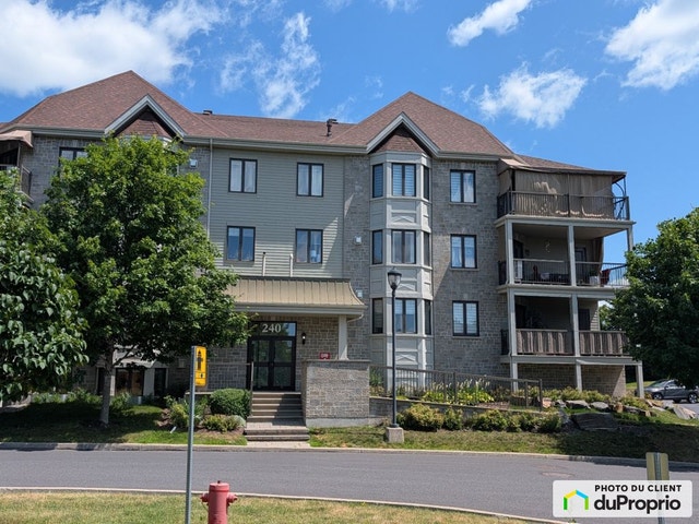 $579,900 - starting at - Condominium for sale in Ste-Julie — photo 1