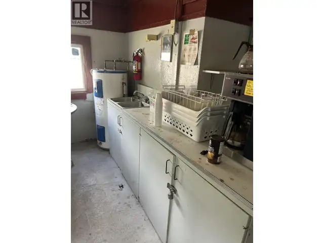 4174 COWART ROAD Prince George, British Columbia in Commercial & Office Space for Sale in Prince George - Image 10