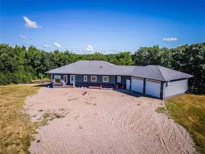 CSE//Brandon/Looking for a tranquil home within a 20 minutes drive from the city of Brandon, then th...
