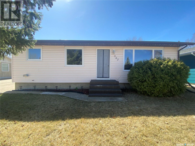 362 Powell CRESCENT Swift Current, Saskatchewan in Houses for Sale in Swift Current
