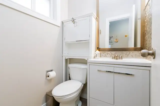 Beautiful 3 Bed, 3 Bath Detached on Home on Chaucer Cres. in Long Term Rentals in Barrie - Image 4