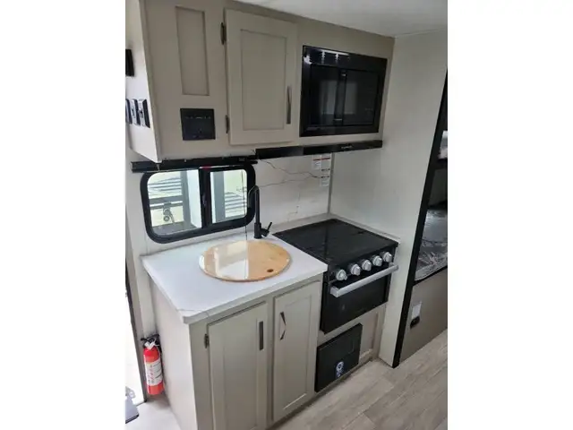 2024 K-Z Connect Mini 191 BHK in Travel Trailers & Campers in Penticton - Image 9