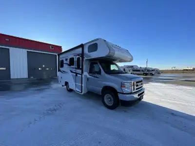 Embark on your next journey with the Adventurer 19RD Class C Motorhome. This gas-powered motorhome c...