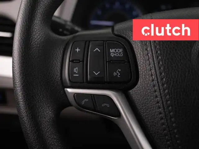 2020 Toyota Sienna LE 8-Passenger in Cars & Trucks in City of Toronto - Image 26