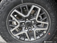 SIDE STEPS,BODY-COLOUR 3-PIECE HARDTOP,WHEELS: 18 X 7.5 MACHINED GREY PAINTED,BLACK MCKINLEY TRIMMED... (image 8)