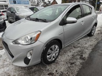 PRIUS C HYBRID, VERY RELIABLE CARS, AND FUEL EFFICIENT, FULL SAFETY INCLUDED, AUTOMATIC, POWER WINDO... (image 2)
