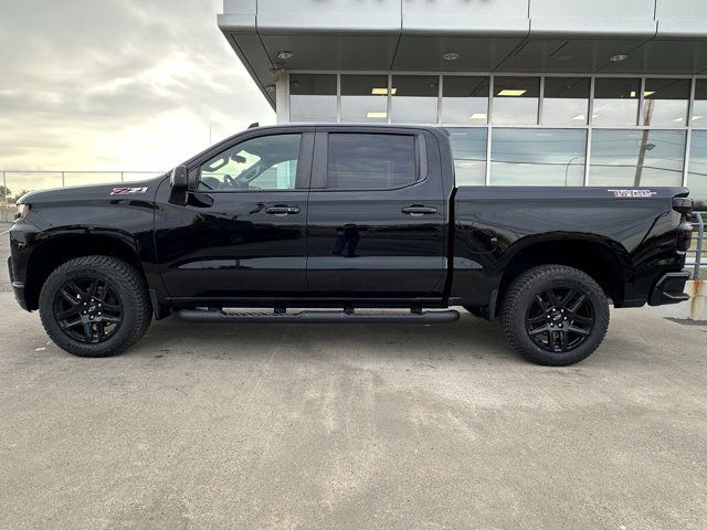 2020 Chevrolet Silverado 1500 LT Trail Boss | 6.2L | MIDNIGHT in Cars & Trucks in Calgary - Image 2