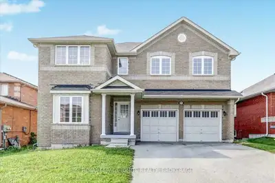 Welcome to this stunning executive home offering over 3000 sq ft of bright, freshly painted living s...