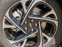 Navigation, Wireless Charging, Heated Seats, Heated Steering Wheel, Power Liftgate! This 2025 Lincol... (image 6)