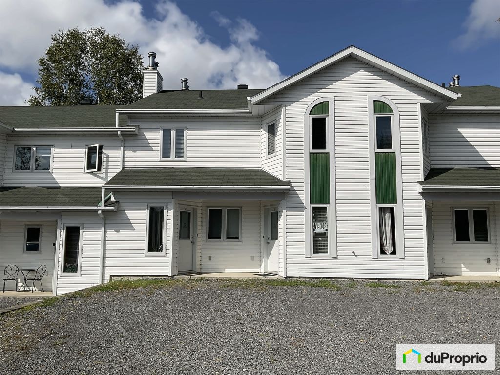 $268,500 - Condominium for sale in St-Côme — photo 1