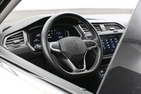 See Dealer Website for Details. 2022 Volkswagen Tiguan COMFORTLINE 4 Motion HEATED SEATS | APPLE CAR... (image 5)