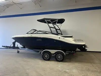 2025 Sea Ray SPX 190Your companion for endless funDiscover the epitome of sporty sophistication with...