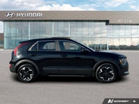 The advertised vehicle price is based on a promotional finance offer. Customers who purchase the veh... (image 5)