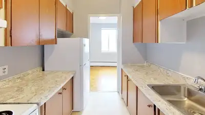 AVAILABLE SEPTEMBER 1ST!!! PET FRIENDLY!!! 2 BEDROOM!!! VIRTUAL TOUR: https://my.matterport.com/show...