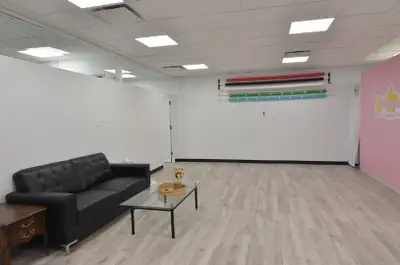 - Office space is in NEW condition; built out to a high standard - Vinyl plank floors - Open area wi...